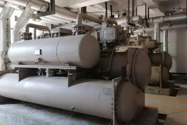 風冷螺桿式冷水機組