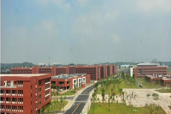 學校中央熱水工程