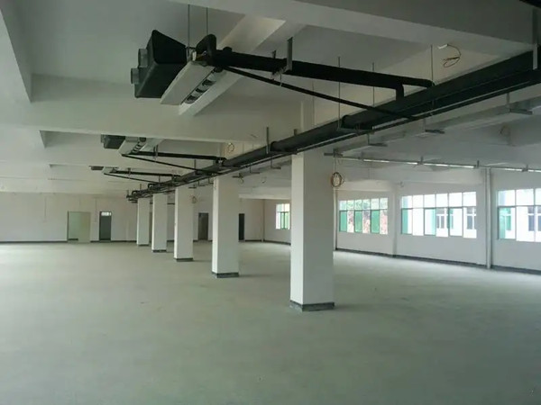 真實拍攝：車間中央空調(diào)安裝實景